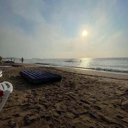 Veral La Mare 코스티네스티